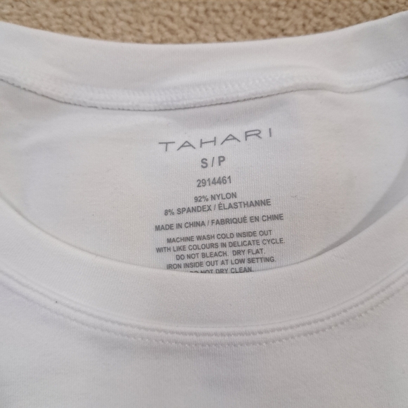 Set Of 2 Tahari Tees Smoothing T-shirts Black White Women's Size Small Crewneck - Picture 5 of 16